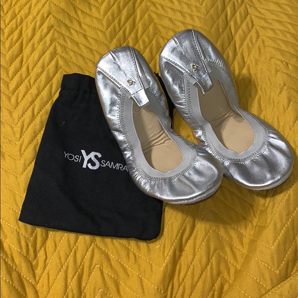 Metallic silver Yosi Samra foldable flats
